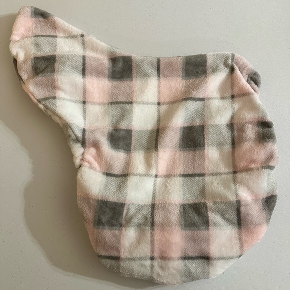 Pink and gray plaid saddle cover - Picture 3 of 5